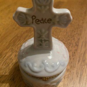 Porcelain Religious Peace Trinket